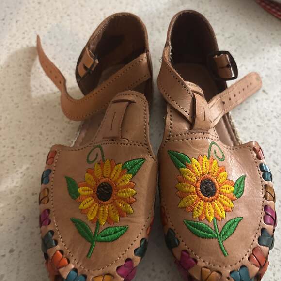 Mexican Leather Sunflower Huarache Sandals - Picture 1 of 1